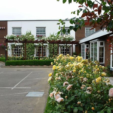 Oaklands Lodge Hotel Saint Saviour Kültér fotó