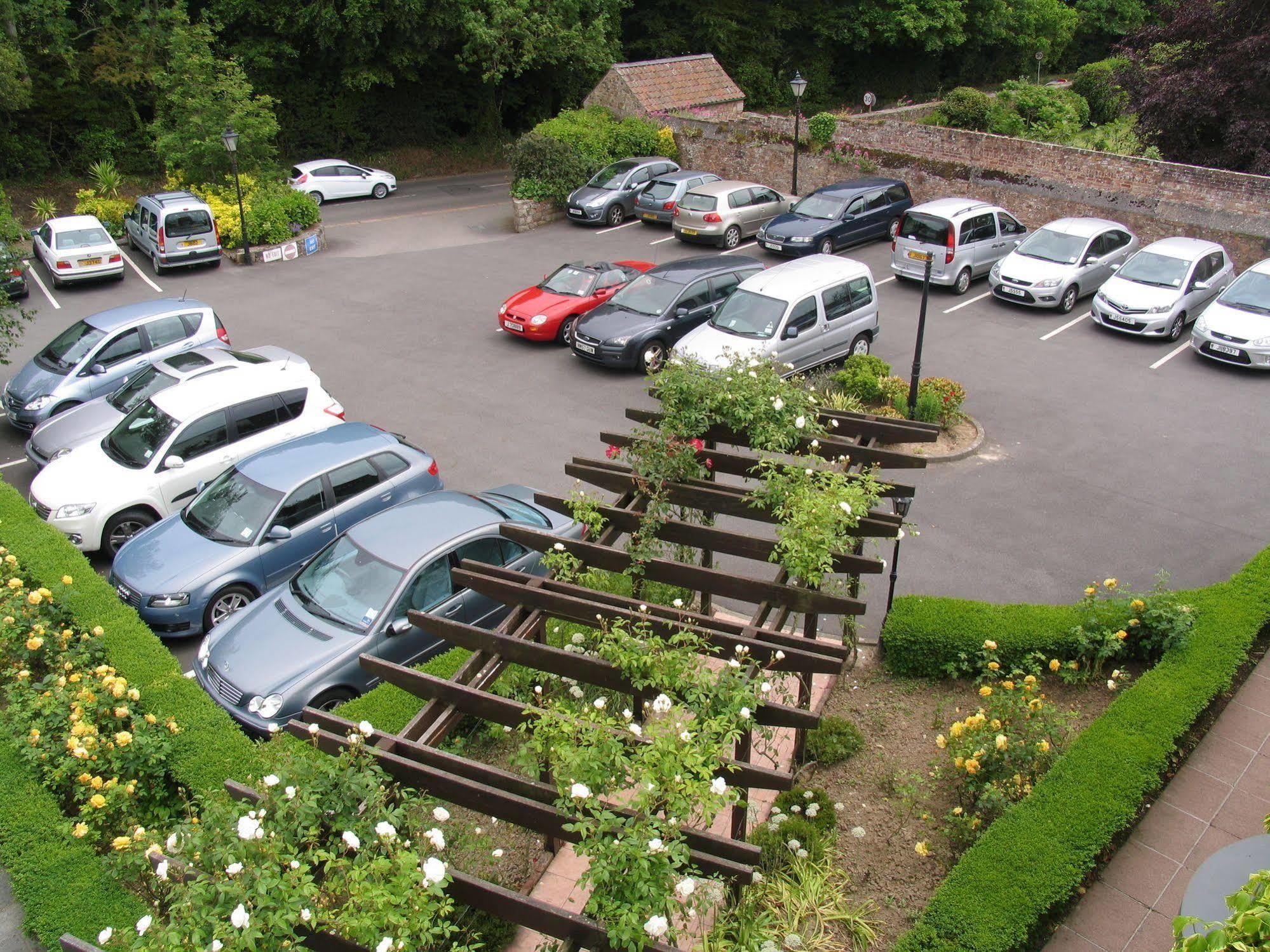 Oaklands Lodge Hotel Saint Saviour Kültér fotó